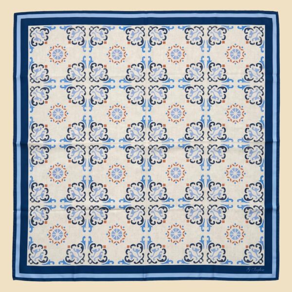 Pure Silk Foulard with Maiolica Motif